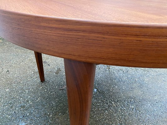 Scandinavian Round Teak Dining Table 1960 For At Pamono Scandinavian Round Teak Dining Table, Solid Teak Round Dining Table