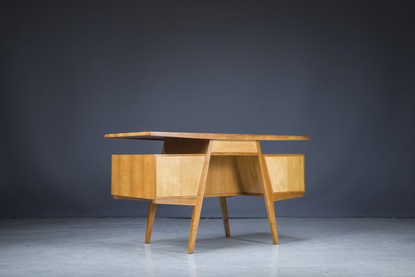 Small cherry store writing desk