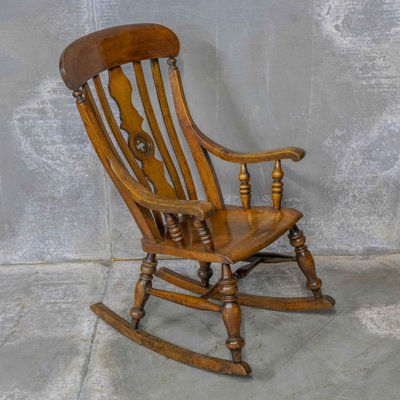 Farmhouse rocking chair top