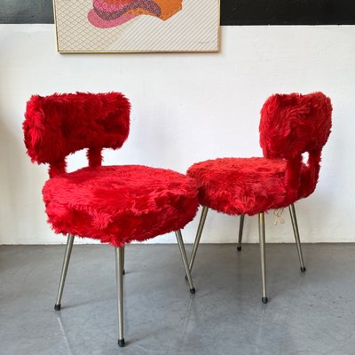 Roter Stuhl aus Kunstfell, Frankreich, 1960er bei Pamono kaufen