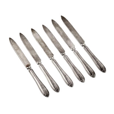 https://cdn20.pamono.com/p/g/1/1/1161581_qqie1c9faq/silver-fruit-knives-set-of-6-2.jpg