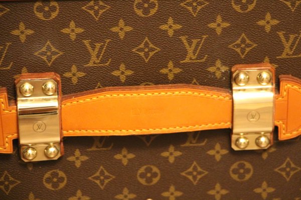 Amazing and Rare Louis Vuitton Hat Trunk in Brown Monogram stencil canvas  at 1stDibs