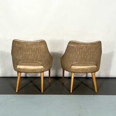 Set of store 2 bedroom chairs
