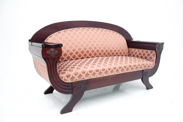 Wooden antique outlet sofa set