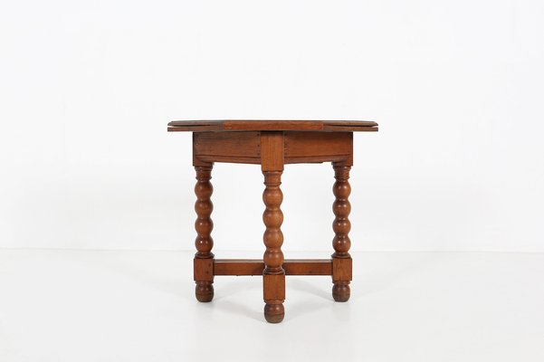 Antique table with folding sides deals