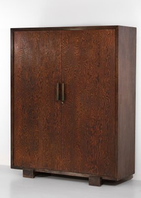 Singer cupboards top