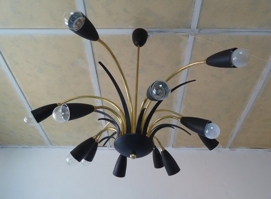 Black sputnik light 2025