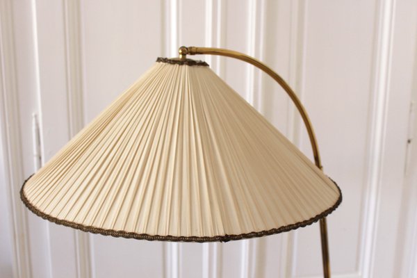 Base Floor Lamp With Chinese Style Hat, Chinese Style Floor Lamp