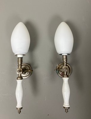 2 PAIR OF VINTAGE PORCELAIN AND GLASS WALL SCONCES 1960 VERY NICE CONDITION 
