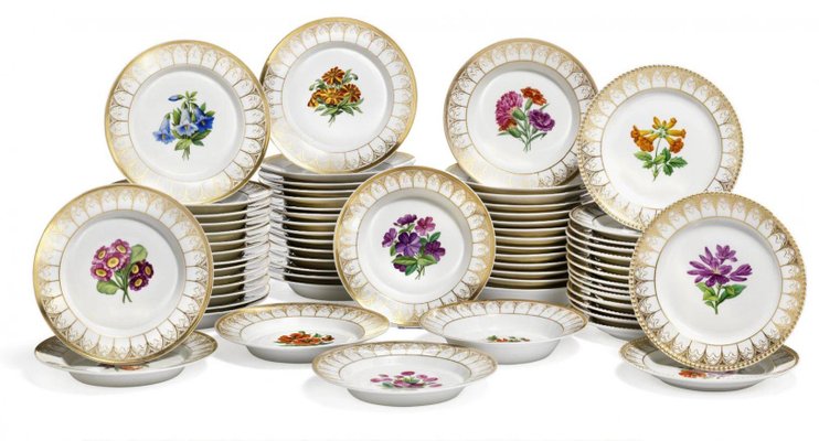 Porcelain Service from KPM, Germany, 1835, Set of 96 for sale at Pamono