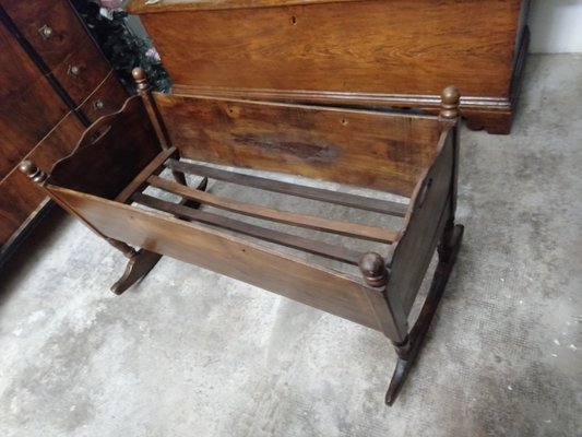 Berceau De Poupée En Bois à Bascule - Ancien - Bon état