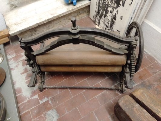 Vintage bench press discount