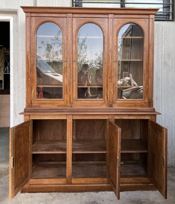 Early 20th Century Spanish Pine Bookcase or Vitrine with Three