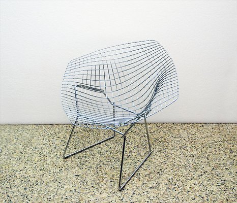 Metal Diamond Chairs by Harry Bertoia for Knoll, Set of 2 Metal Diamond Chairs by Harry Bertoia for Knoll, Set of 2