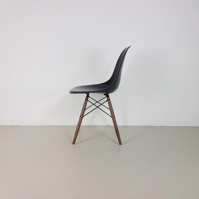 Charles eames dsw chair 2025