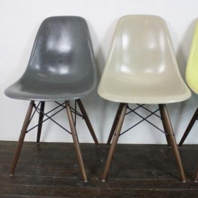 Eames Eames Herman Miller DSW Shell Side Chair in Parchment 