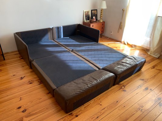 De 2024 sede bed