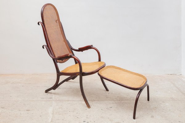 Set of 19th Century Folding Lounge Chair by Thonet with Footstool