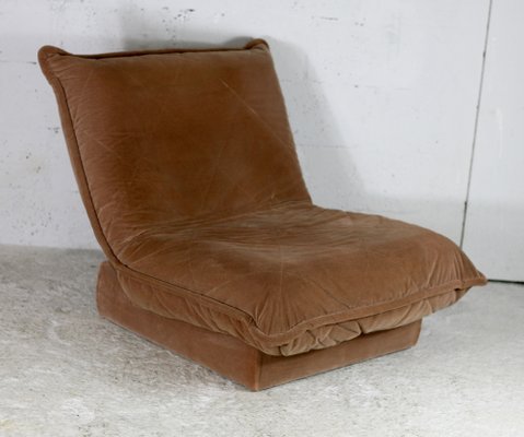 Caramel chair 2024