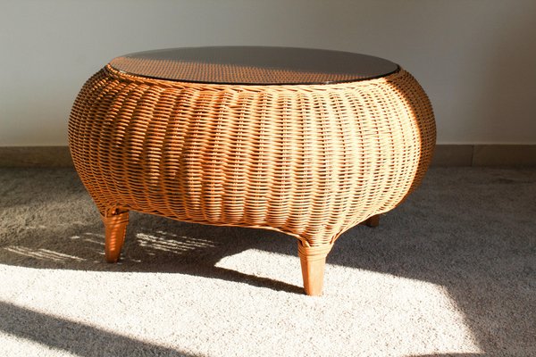 Round Wicker Coffee Table Italy 1970s, Outdoor Round Brown Wicker Coffee Table