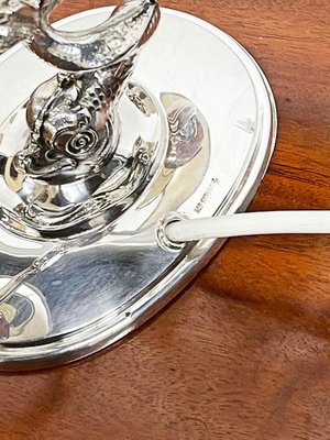 Lampada da tavolo a due braccia a forma di delfino in argento