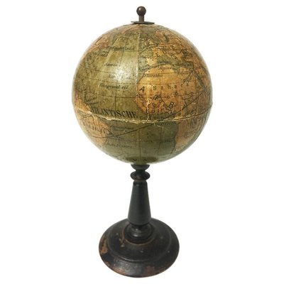 Globe Terrestre Miniature sur Socle en Bois, Pays-Bas, 1900s en