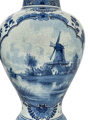 Verliefd Vooroordeel ongeduldig Dutch Delft Bottle Vases from Porceleyne Fles, 1893, Set of 2 for sale at  Pamono