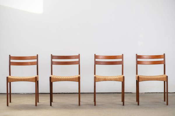 Vintage Scandinavian Chairs in Danish Rope, Set of 4 for sale at Pamono