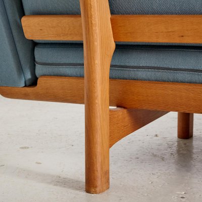 GE-236 Sofa by Hans J. Wegner for Getama for sale at Pamono