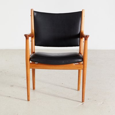 JH-513 Armchair in Teak by Hans Wegner for sale at Pamono
