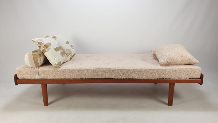 Mid Century Teak Daybed 1960s for sale at Pamono