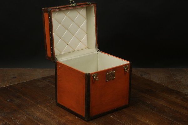 Sold at Auction: Louis Vuitton, Louis Vuitton Orange Storage