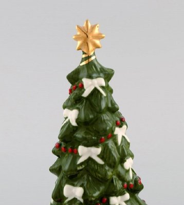 Porzellan Christmas Tree Figurine von Royal Copenhagen, 2018 bei Pamono kaufen