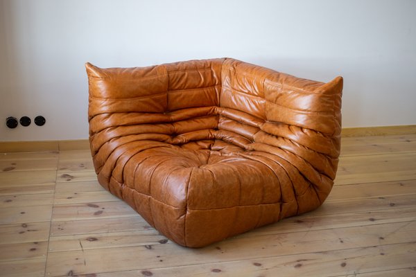Camel Brown Leather Togo Seat by Michel Ducaroy for Ligne Roset, 1973 for  sale at Pamono