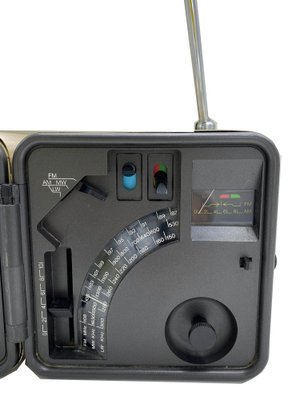 radio.cubo 50° Radio.cubo 50° the Brionvega cult radio directly from the 60s