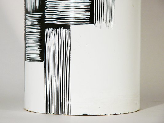 Portaombrelli Mid-Century in rame smaltato bianco e nero, Italia, anni '60  in vendita su Pamono
