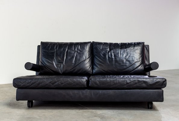 Antonio black leather on sale sofa