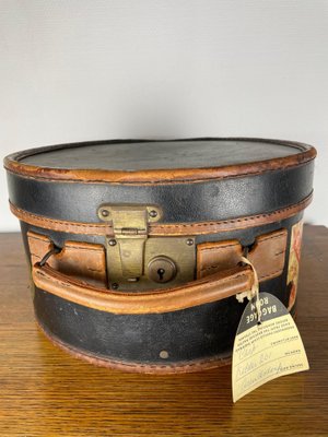 Wooden Round Hat Box - Metal and Leather – The Nicholson Gallery