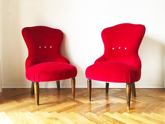 Red velvet lounge chair outlet