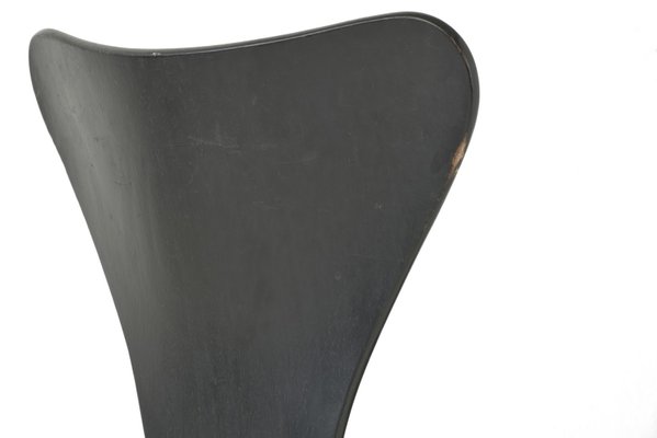 Chaise de Bureau Modèle 3107 avec Roulettes par Arne Jacobsen pour