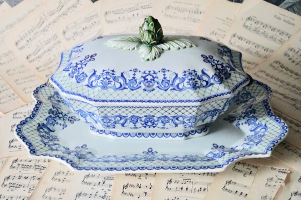 Big Vintage Gien France Tureen with Underplate for sale at Pamono