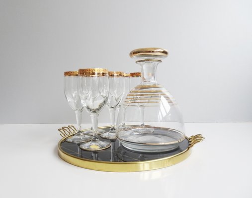 6 VERRES À vin ou liqueur en métal argenté de la maison VALERO, travail
