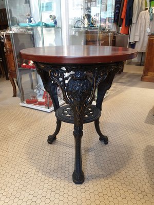 Round Coffee Table 1960s for sale at Pamono