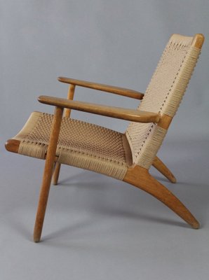 Early Edition CH25 Lounge Chair by Hans J Wegner for Carl Hansen & Son,  Denmark for sale at Pamono