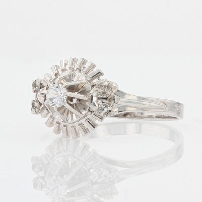 Bague en Or Blanc 18K avec Saphirs Blancs France 1970s en vente sur Pamono