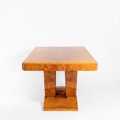 Maple pedestal table online