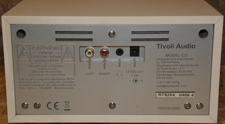 人気のファッションブランド！ giseleストアTivoli Audio Model One BT チボリオーディオ モデルワン  クラッシックウォルナット ベージュ