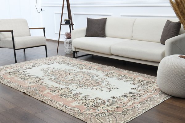 mugiトルコ ヴィンテージラグpink beige floral rug Vintage Floral Rug in Beige Pink for sale at Pamono
