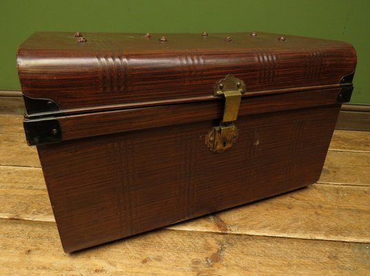 steamer trunk tin, Large Antique Steamer Trunk Coffee Table Flat Top  Slatted Wood and