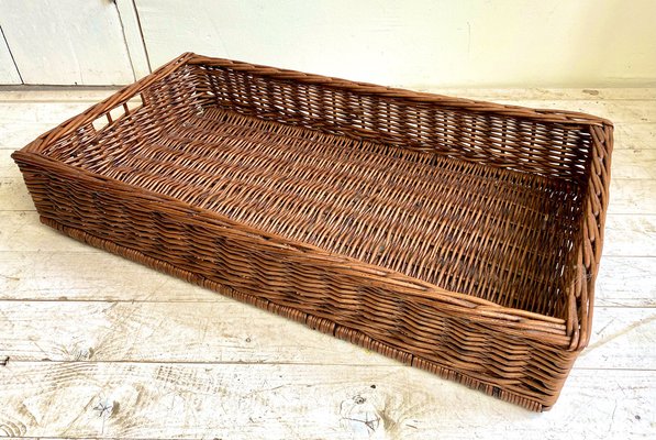 Large French Wicker Bakery Basket, 1950s for sale at Pamono